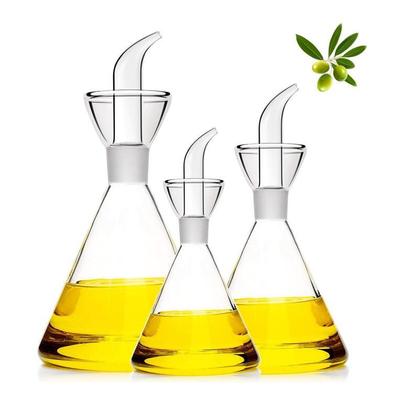 IKOO High Borosilicate Glass Oil Cruet and Decanter with 700ml Capacity and Non-drip Design for Kitchen