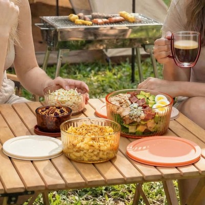 Un buen precio. IKOO Contenedores de vidrio Proveedor de vidrio colorado en spray Contenedor de alimentos de vidrio Caja de almacenamiento de alimentos con tapa de PE En línea